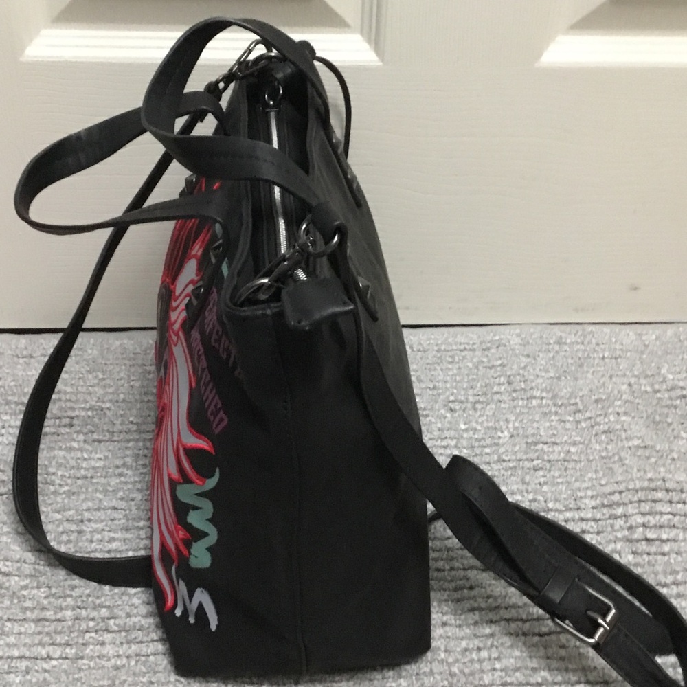 Danielle Nicole Cruella De Ville Embroidered Black Shoulder Bag NWOT - Picture 6 of 10